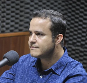 Carlos R. Bueno Júnior